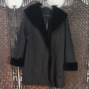 Elegant Ensign Faux Fur Black Women's Coat  Medium  Pockets Water Resistant